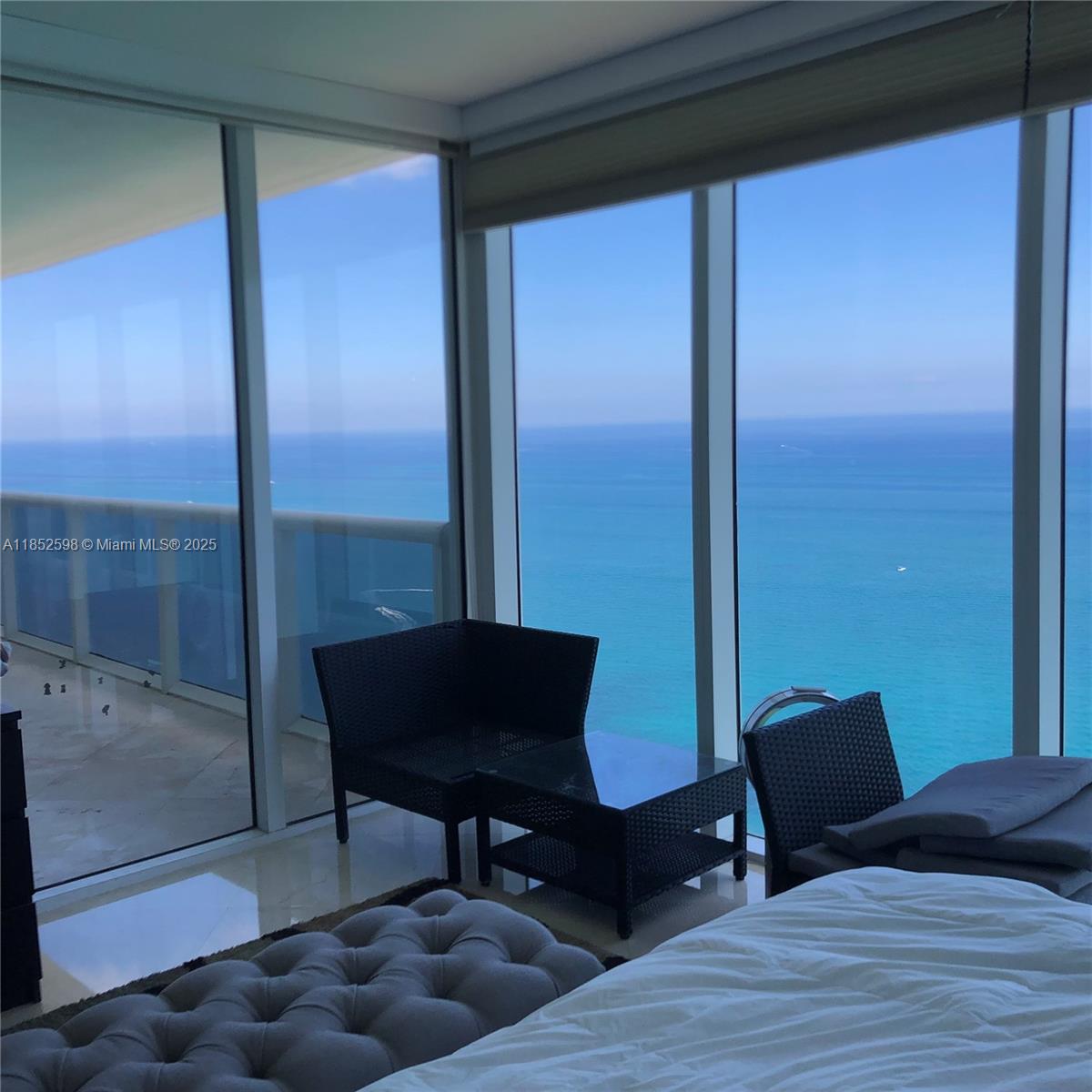 Ver detalles 4101 3 / 3 2065 sq. ft. $ 2025-08-04 0 foto
