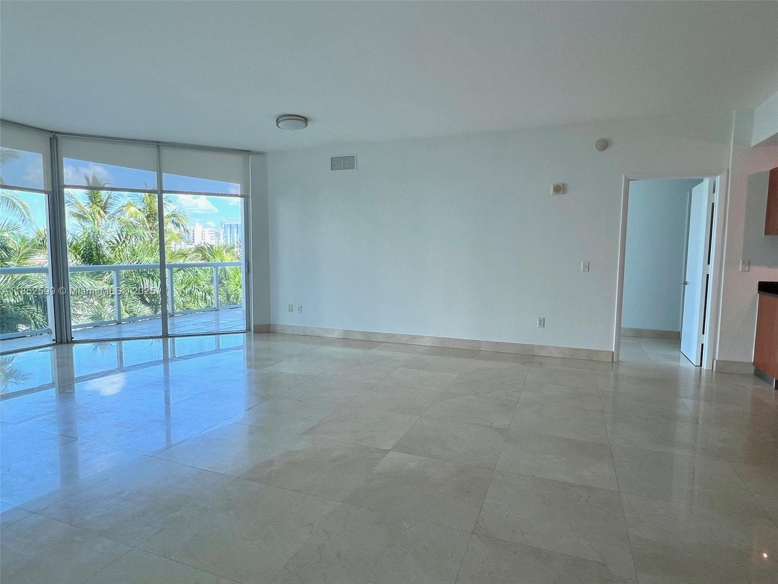Photo of 3131 188th St  #1-606, Aventura, Florida, 33180 - 