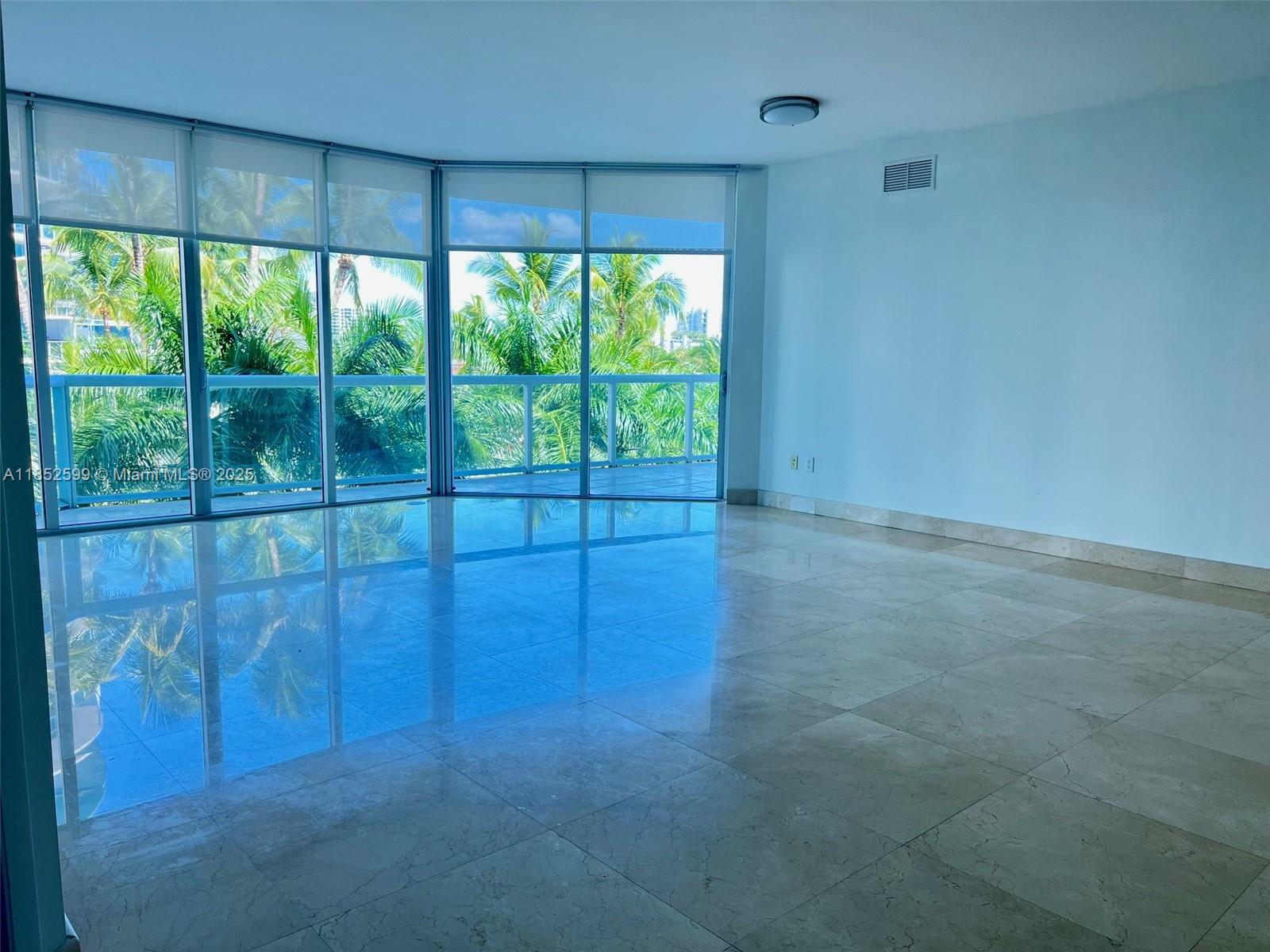 Photo of 3131 188th St  #1-606, Aventura, Florida, 33180 - 