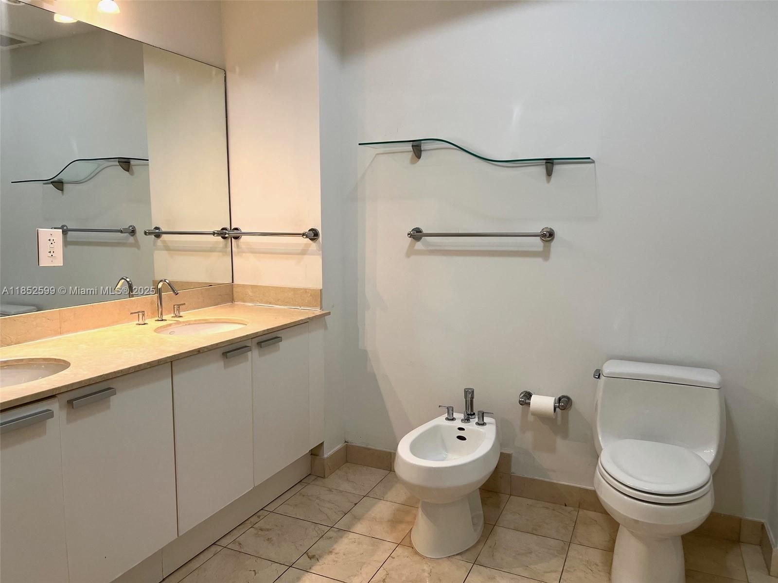 Photo of 3131 188th St  #1-606, Aventura, Florida, 33180 - 