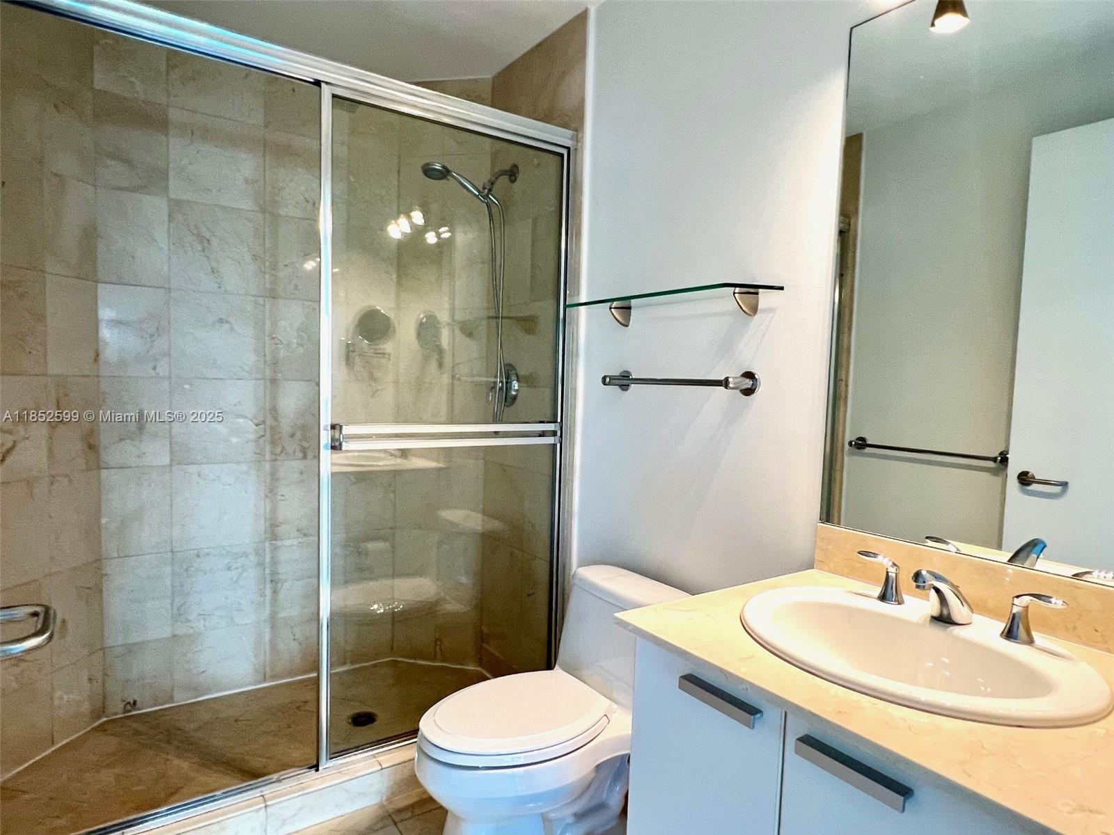 Photo of 3131 188th St  #1-606, Aventura, Florida, 33180 - 