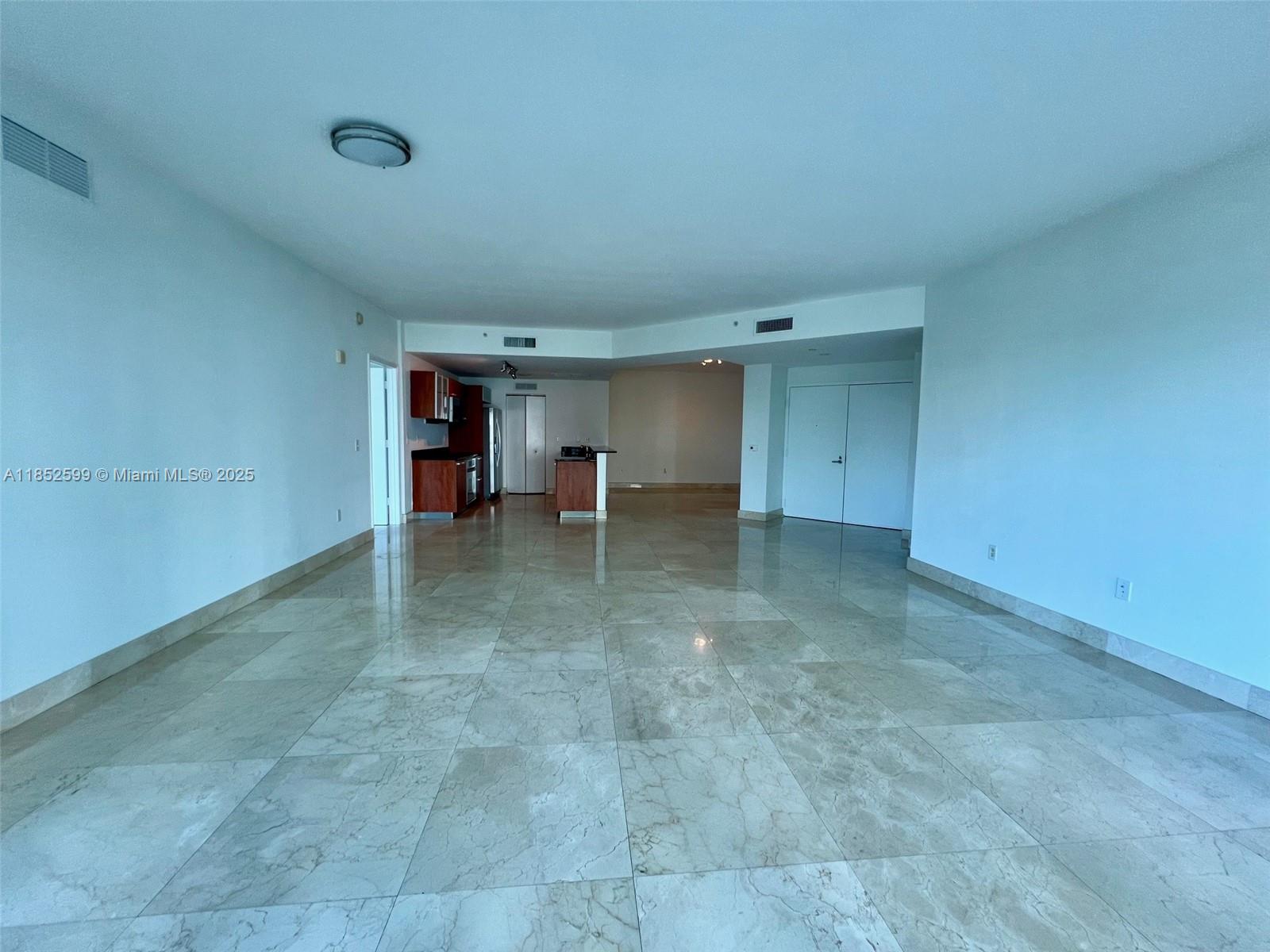 Photo of 3131 188th St  #1-606, Aventura, Florida, 33180 - 