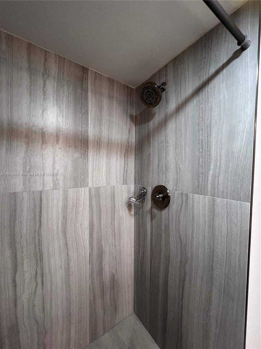 Photo of 1825 Ocean Dr #1007, Hallandale Beach, Florida, 33009 -