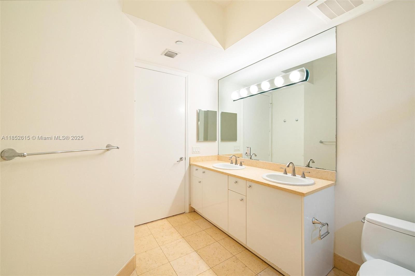 Photo of 20000 Country Club Dr  #TS02, Aventura, Florida, 33180 - 