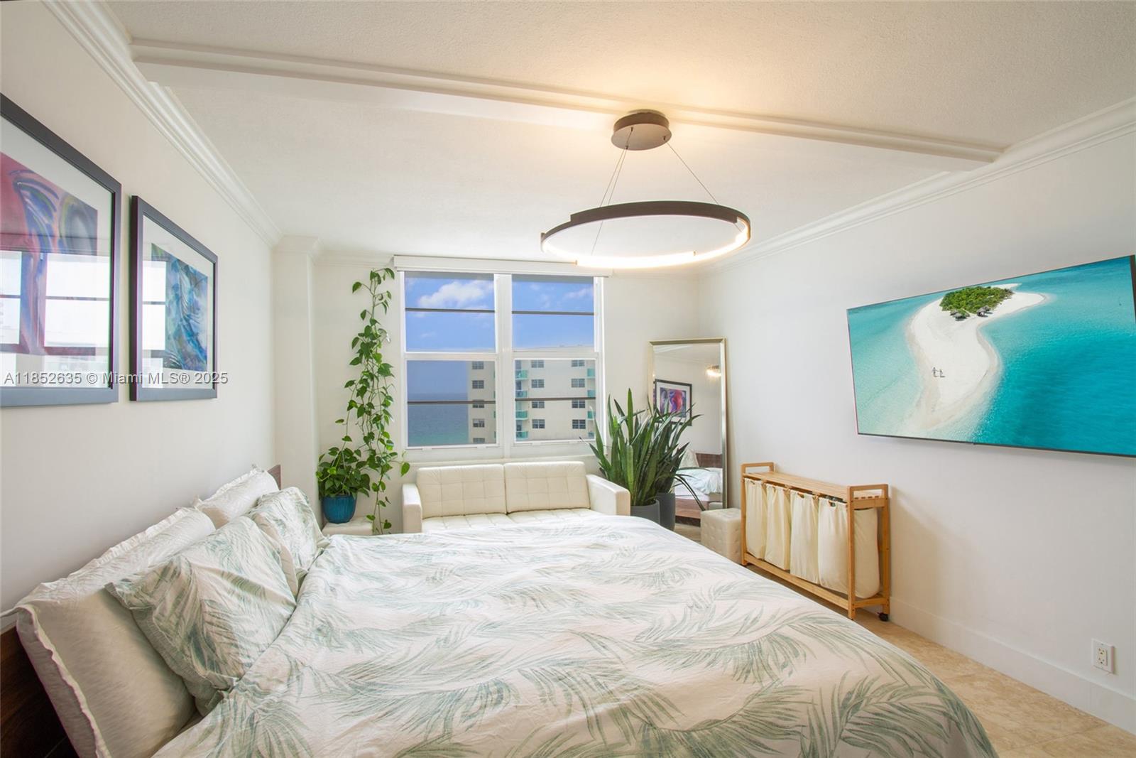 Photo of 3725 Ocean Dr  #1514, Hollywood, Florida, 33019 - 