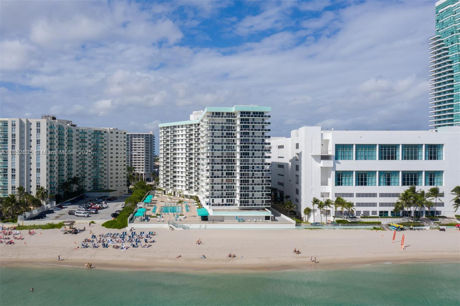 Photo of 3725 Ocean Dr  #1514, Hollywood, Florida, 33019 - 