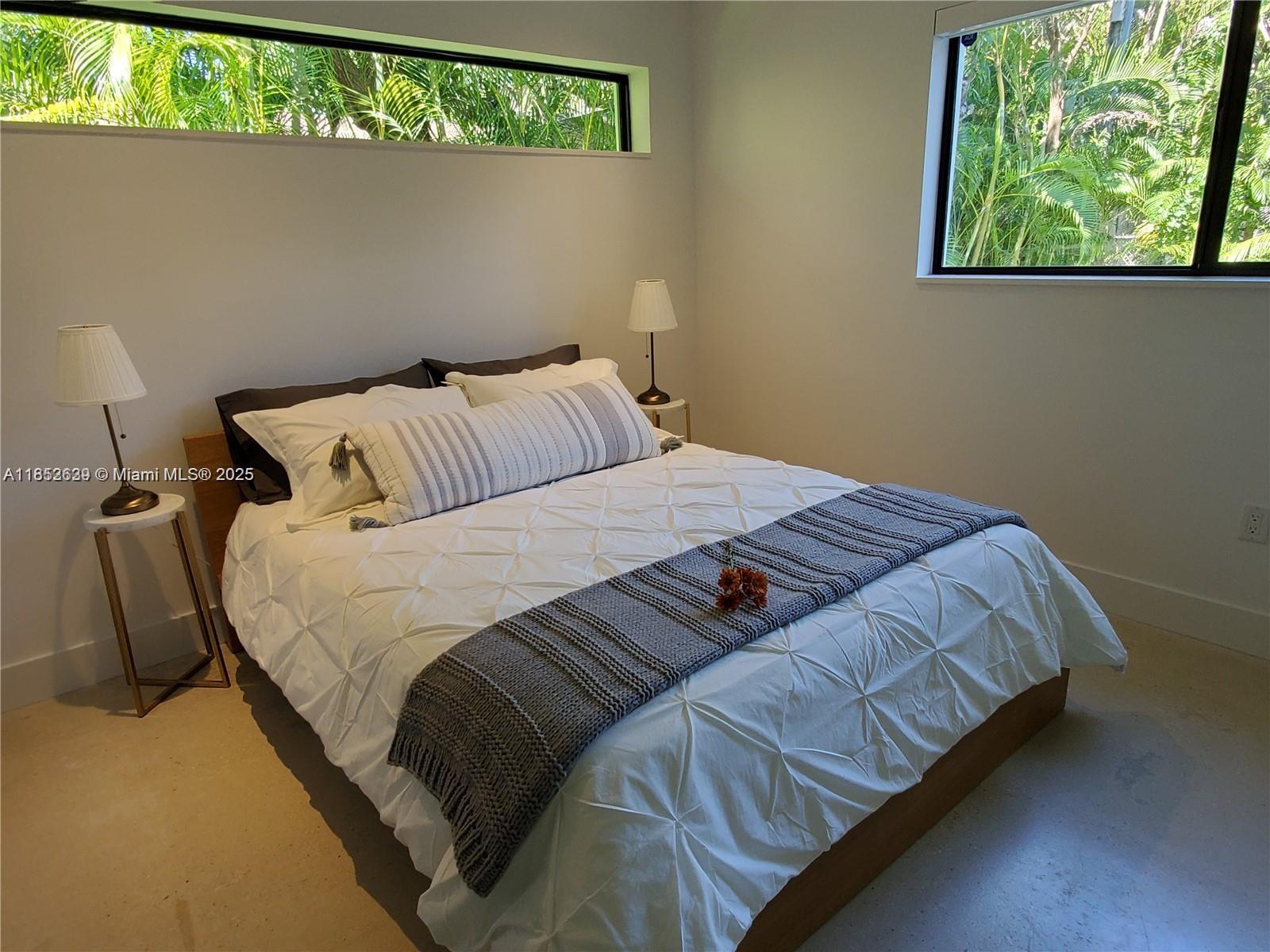 Ver detalles 77 3 / 2 1080 sq. ft. $ 2025-08-04 0 foto