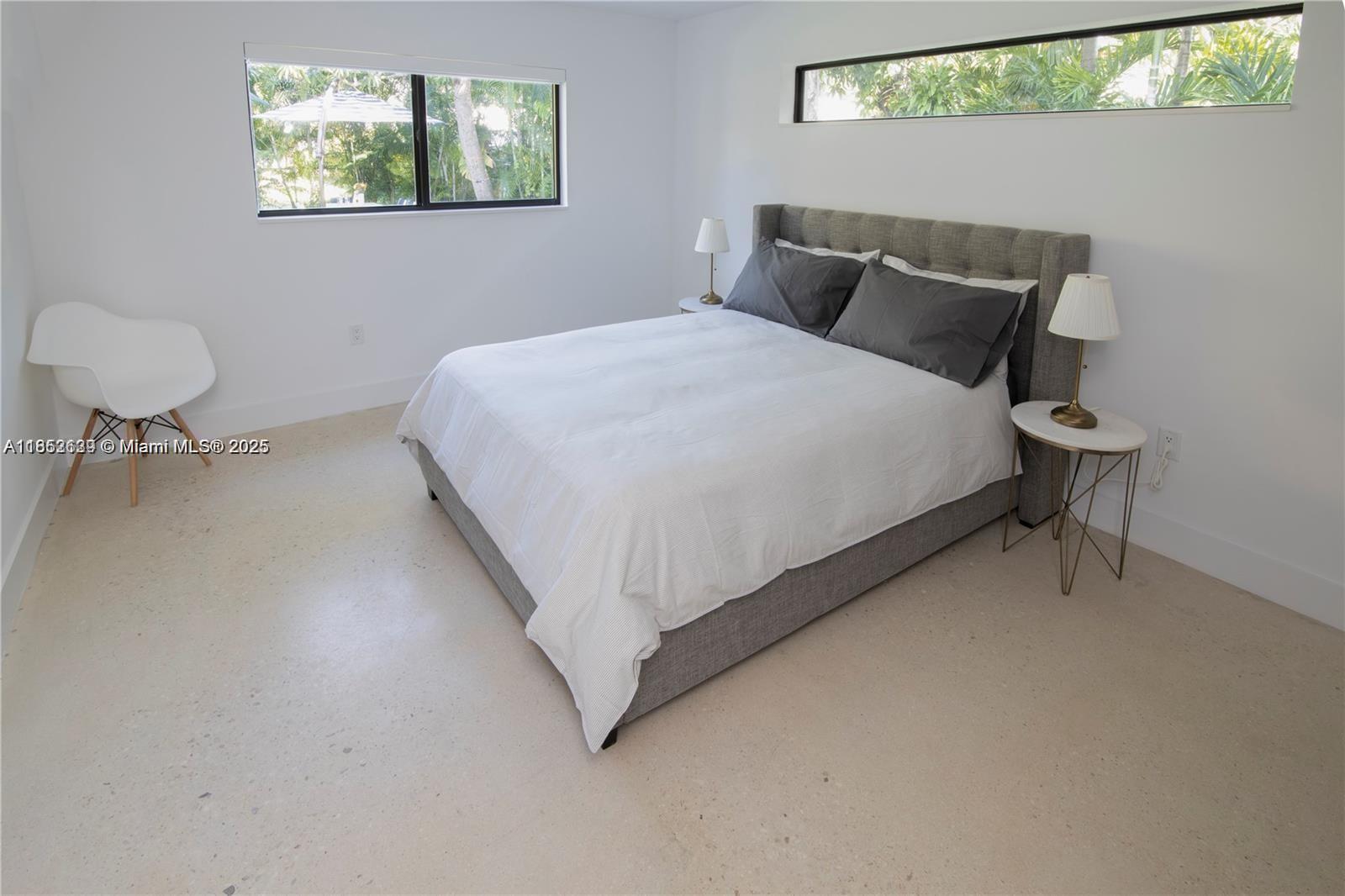 Ver detalles 77 3 / 2 1080 sq. ft. $ 2025-08-04 0 foto