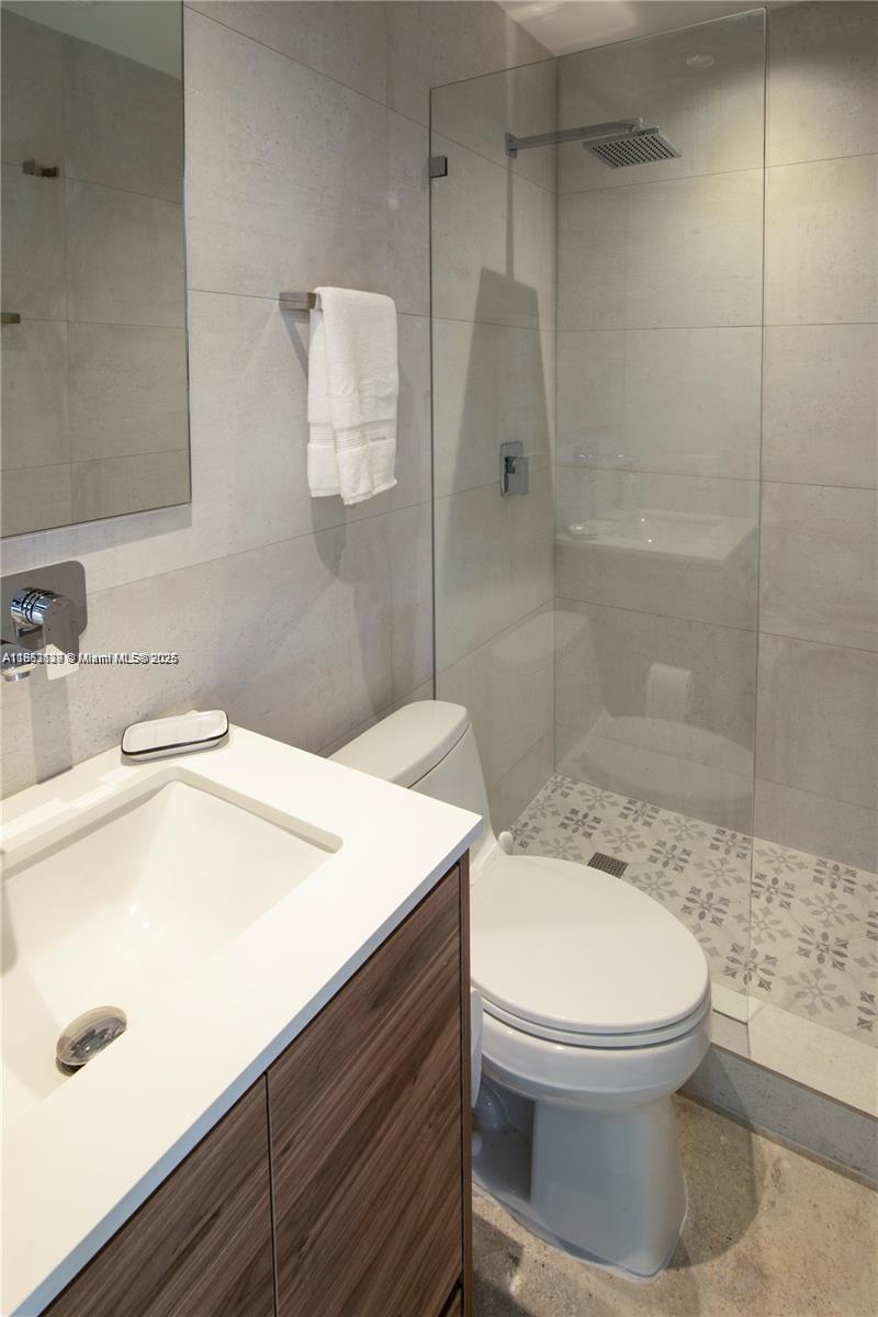 Ver detalles 77 3 / 2 1080 sq. ft. $ 2025-08-04 0 foto