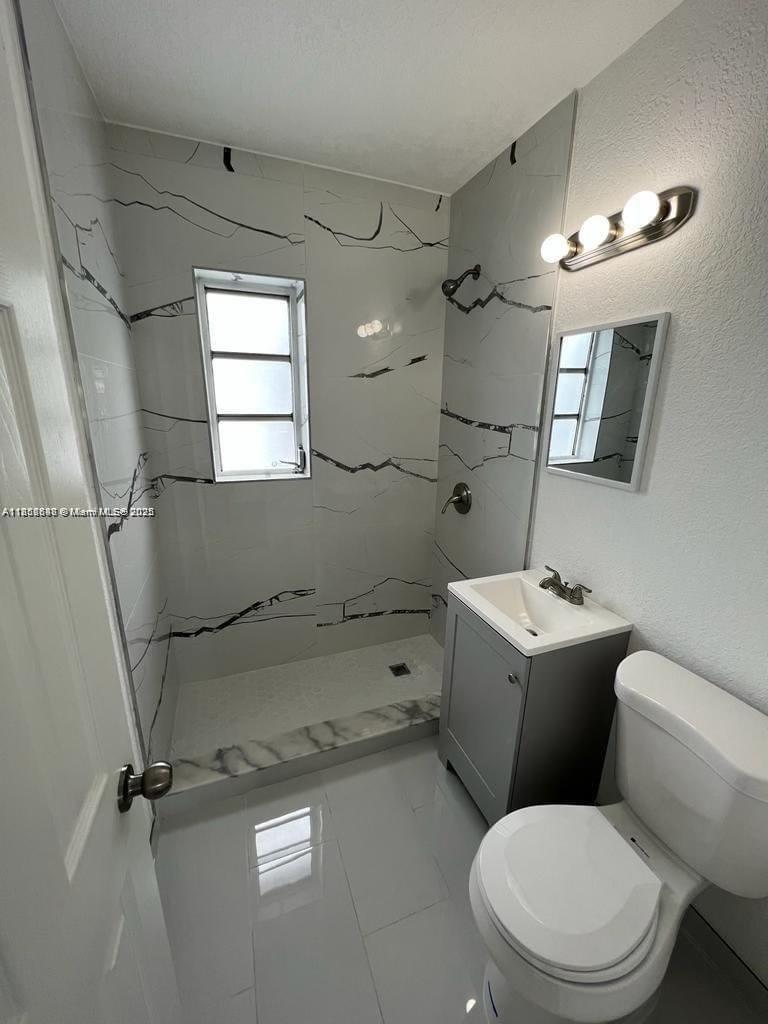 See details 2222 2 / 1 780 sq. ft. $ 2025-08-04 0 Photo