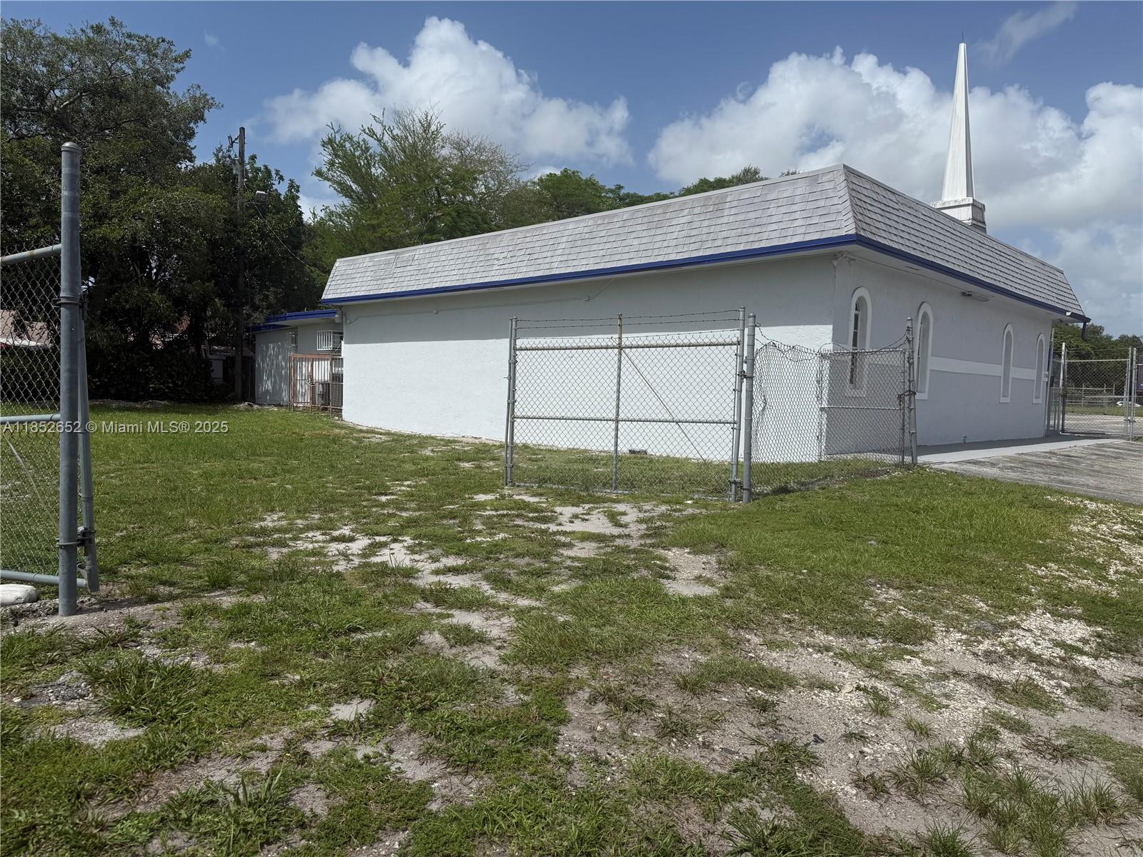 See details / sq. ft. $ 2025-08-04 0 Photo