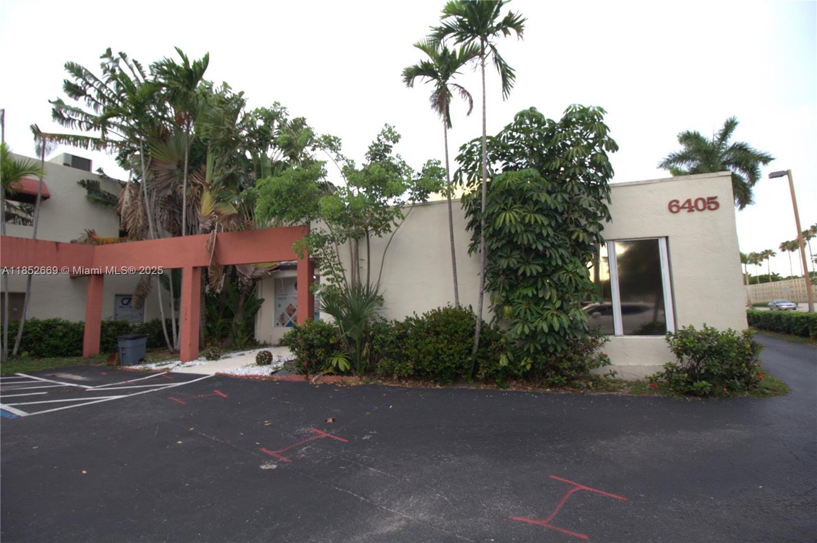 See details / sq. ft. $ 2025-08-04 0 Photo