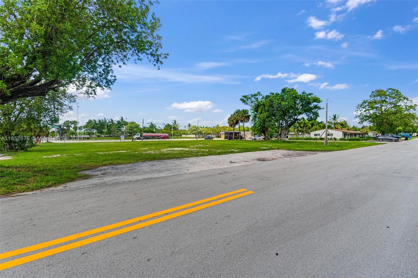 See details / sq. ft. $ 2025-08-04 0 Photo