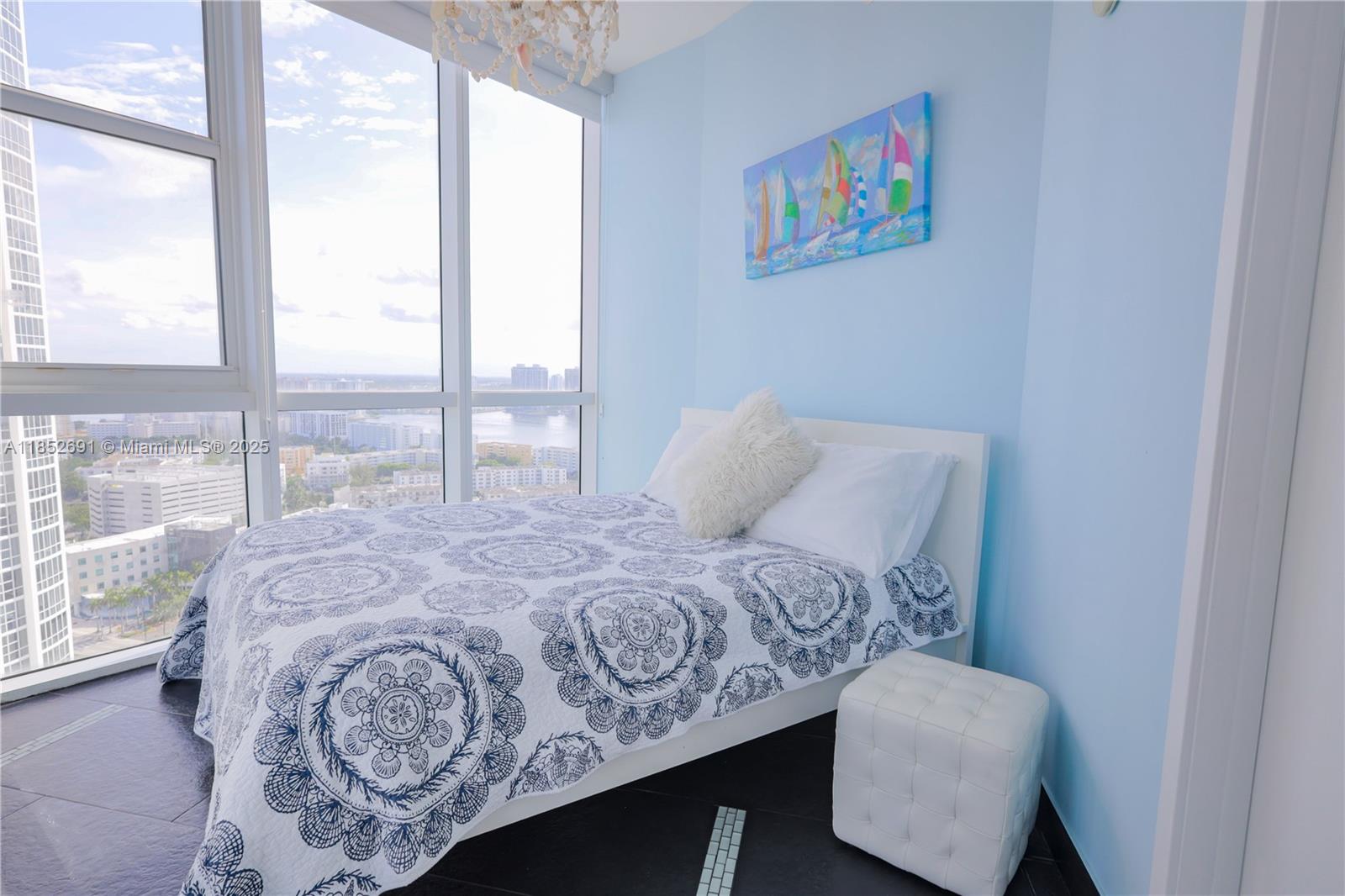 Ver detalles 3709A 2 / 2 1324 sq. ft. $ 2025-08-04 0 foto