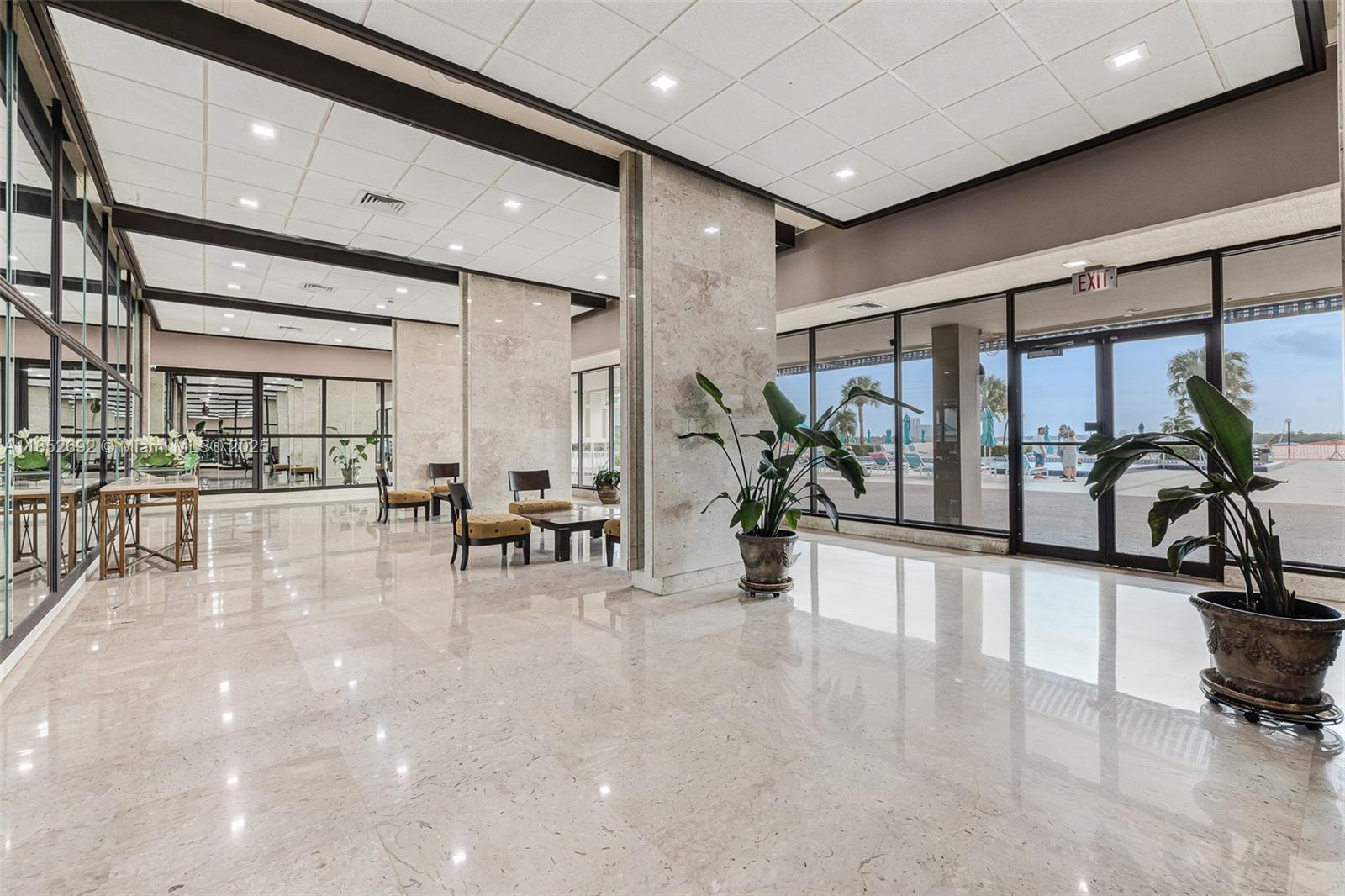 Ver detalles 812 1 / 2 762 sq. ft. $ 2025-08-04 0 foto