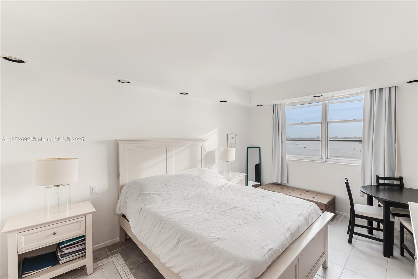 Ver detalles 812 1 / 2 762 sq. ft. $ 2025-08-04 0 foto