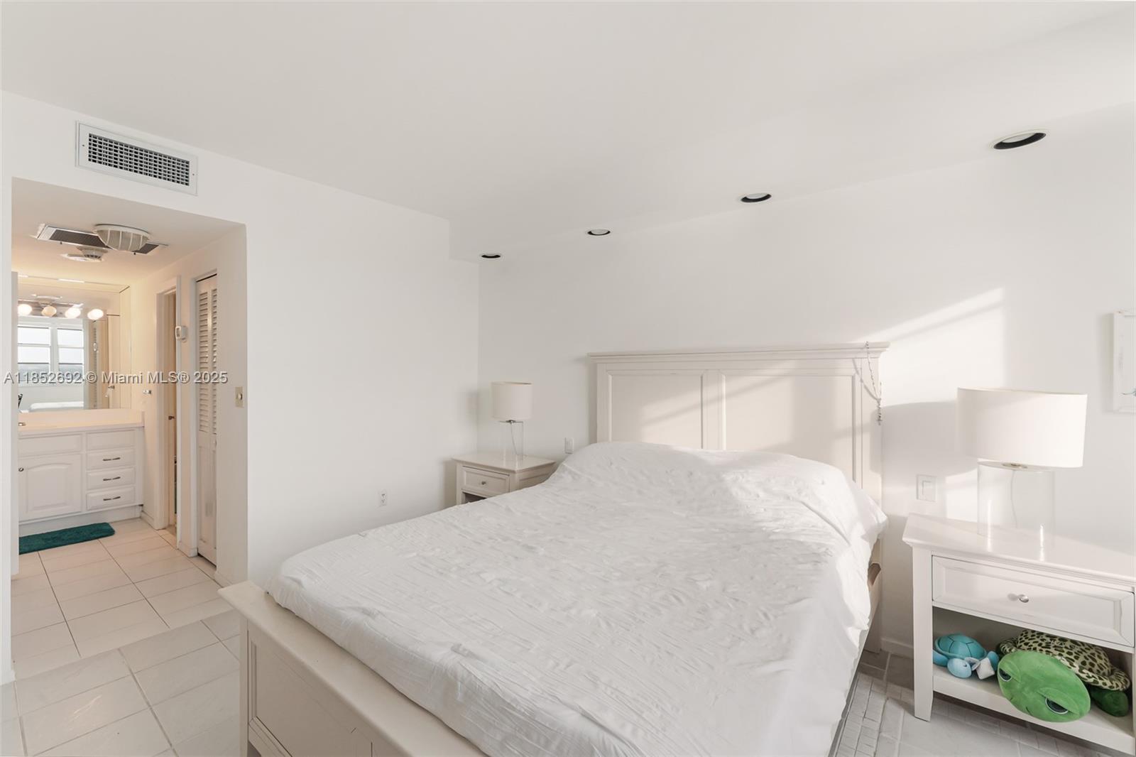 Ver detalles 812 1 / 2 762 sq. ft. $ 2025-08-04 0 foto
