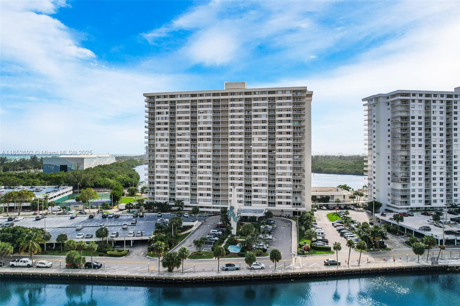 Ver detalles 812 1 / 2 762 sq. ft. $ 2025-08-04 0 foto