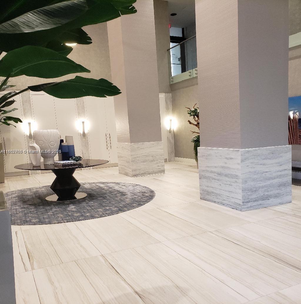 Photo of 2301 Ocean Dr  #1906, Hollywood, Florida, 33019 - Lobby