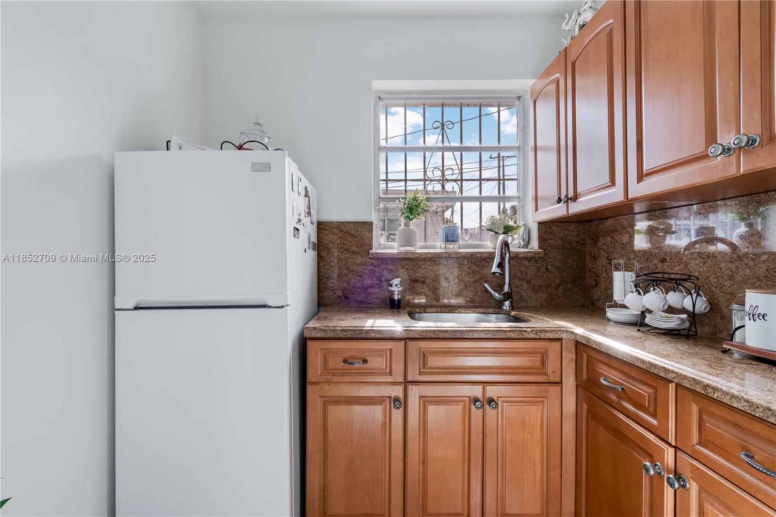 Ver detalles / 2106 sq. ft. $ 2025-08-05 0 foto