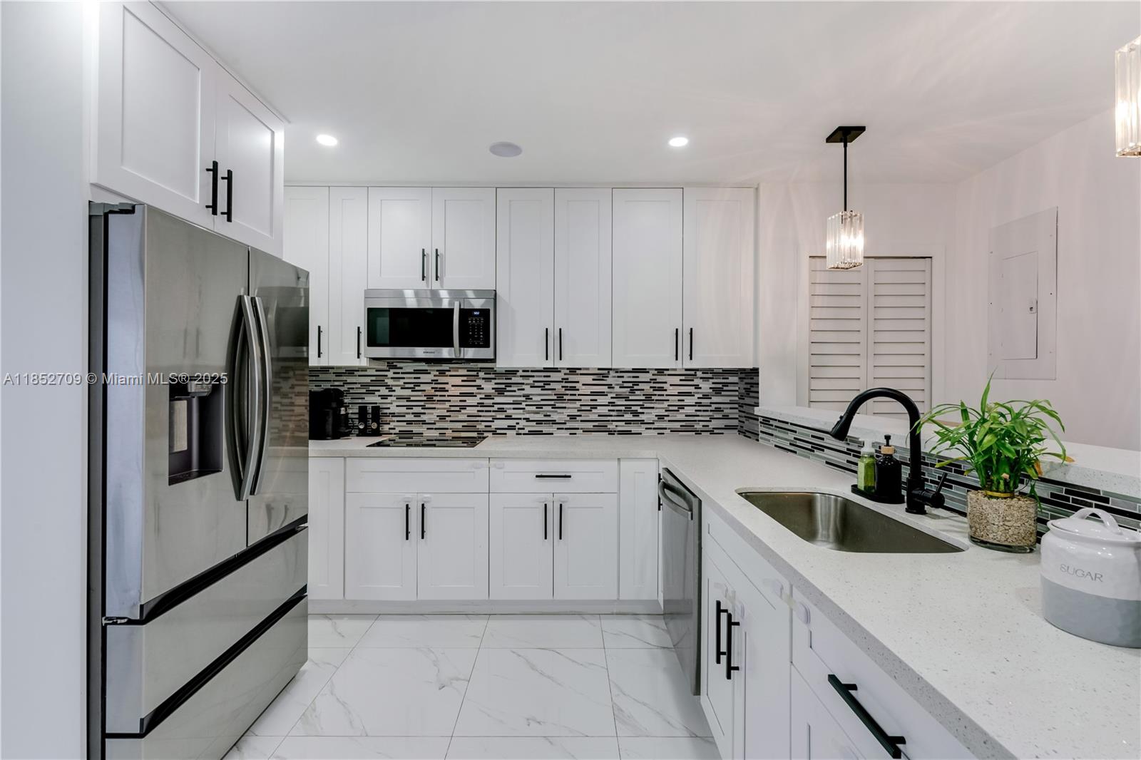 Ver detalles / 2106 sq. ft. $ 2025-08-05 0 foto