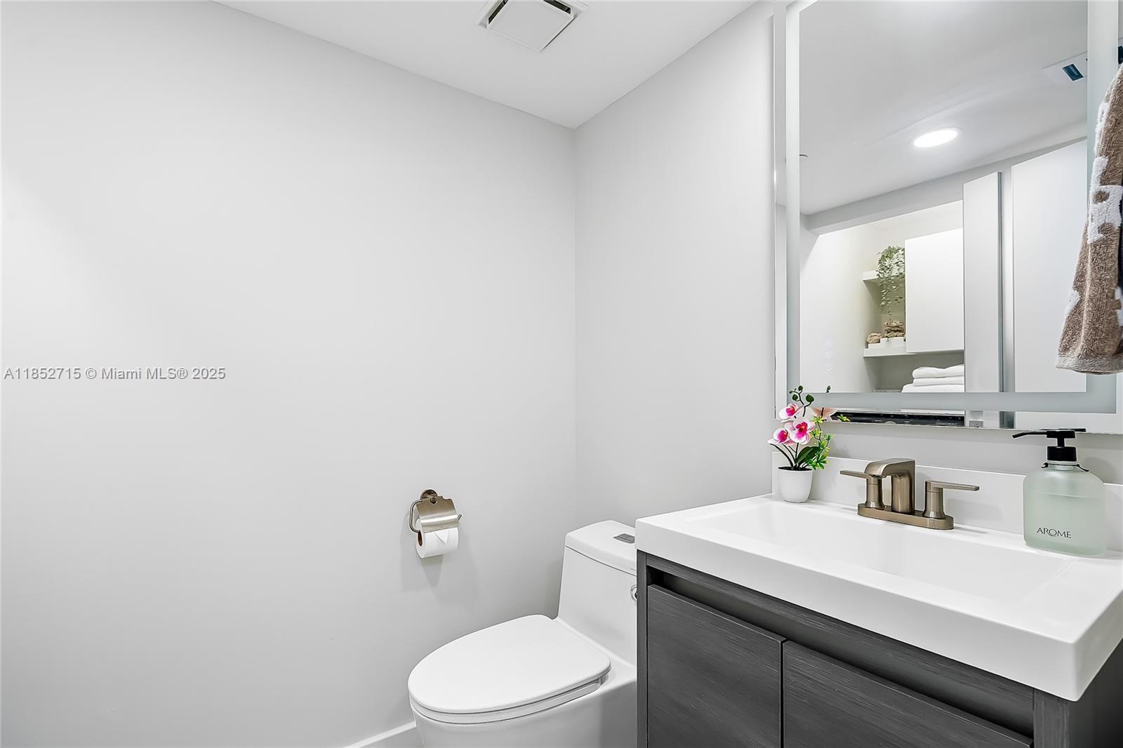 Photo of 16445 Collins Ave  #2322, Sunny Isles Beach, Florida, 33160 - 