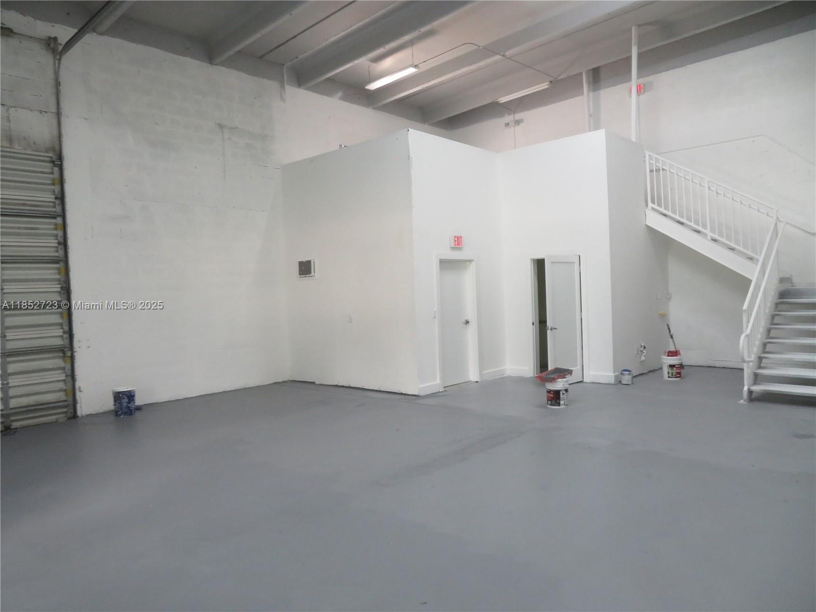 C-1  /   sq. ft. $ 2025-09-18 0 Photo