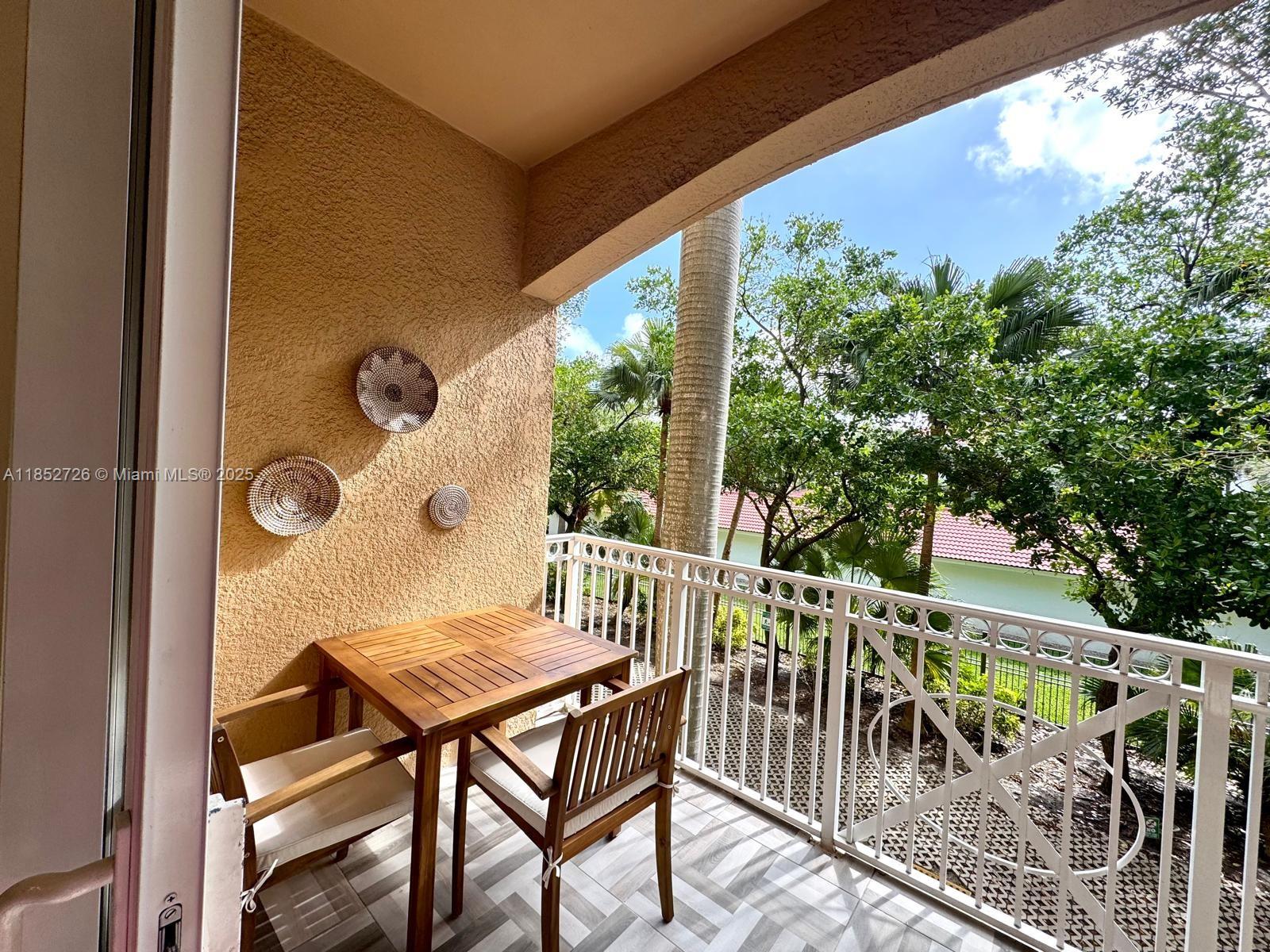 Photo of 3001 185th St  #225, Aventura, Florida, 33180 - 