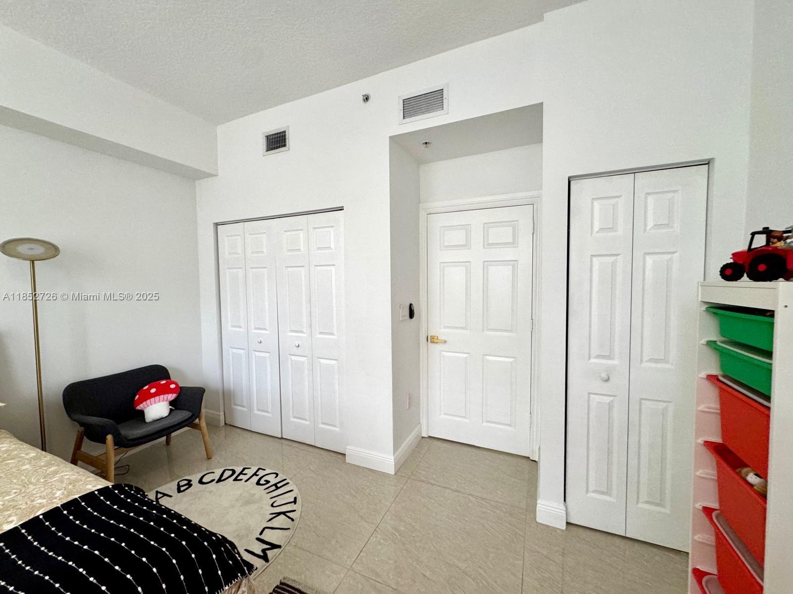 Photo of 3001 185th St  #225, Aventura, Florida, 33180 - 