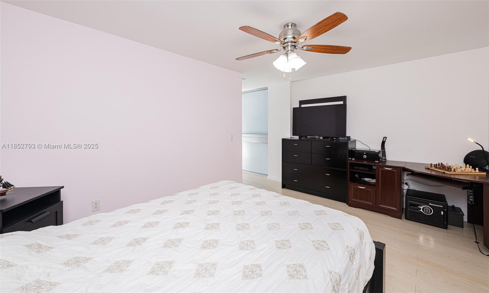 Photo of 2950 188th St  #139, Aventura, Florida, 33180 - 2nd Bedroom
