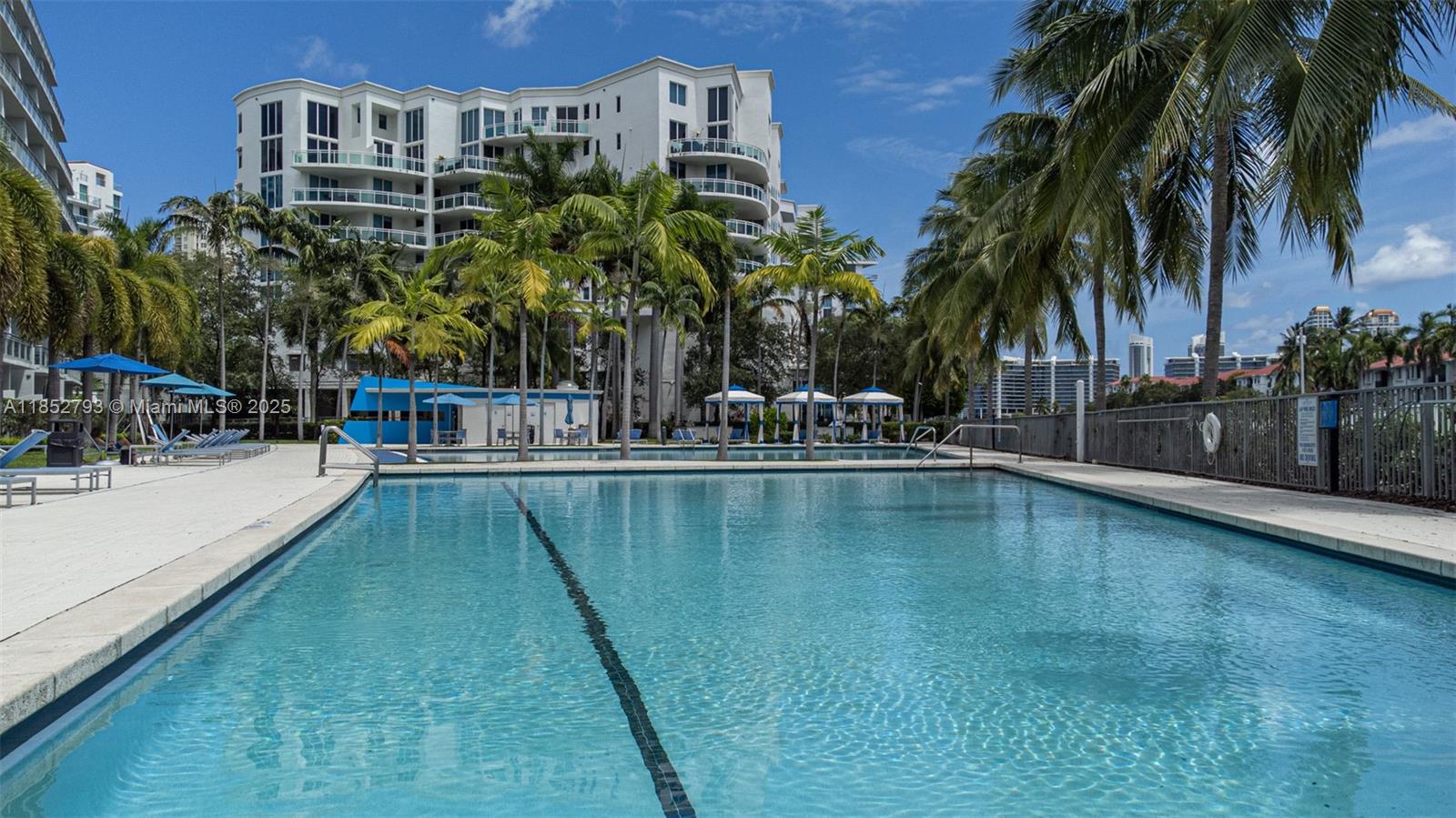 Photo of 2950 188th St  #139, Aventura, Florida, 33180 - 