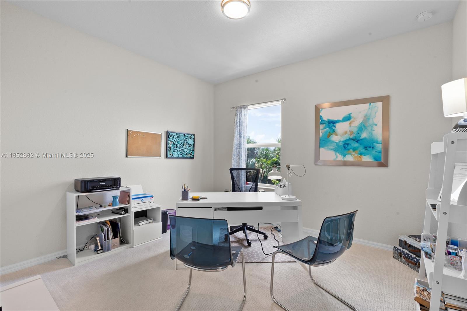Ver detalles 4248 3 / 3 1776 sq. ft. $ 2025-08-05 0 foto