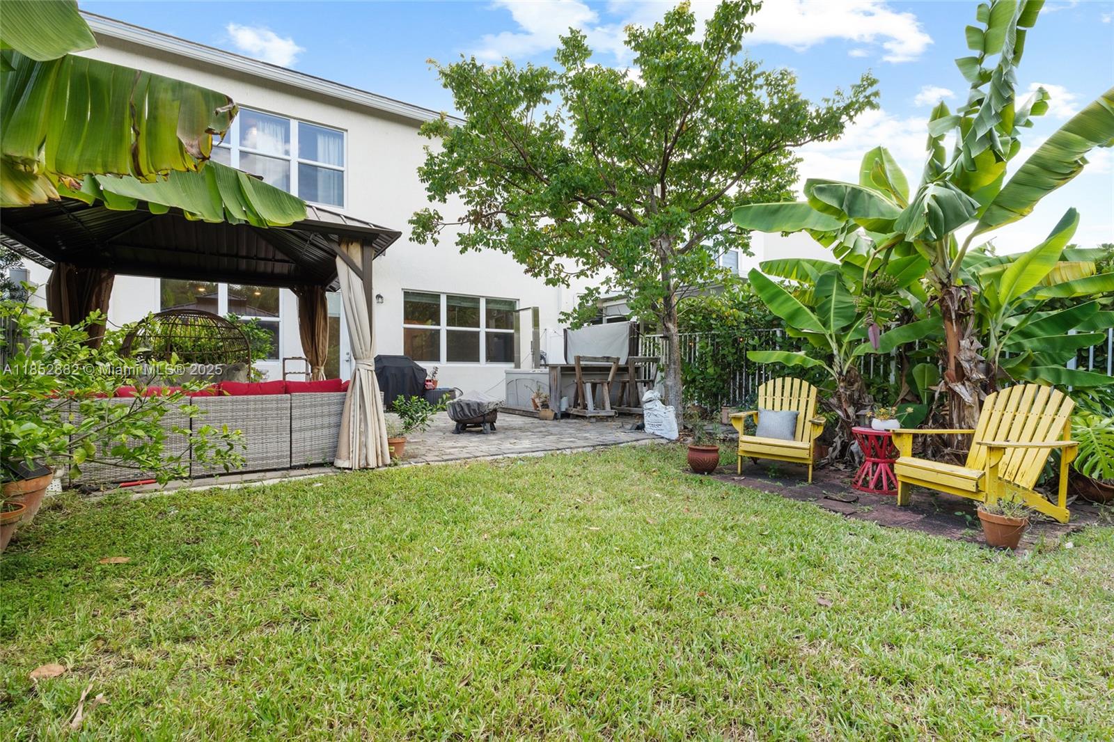 Ver detalles 4248 3 / 3 1776 sq. ft. $ 2025-08-05 0 foto