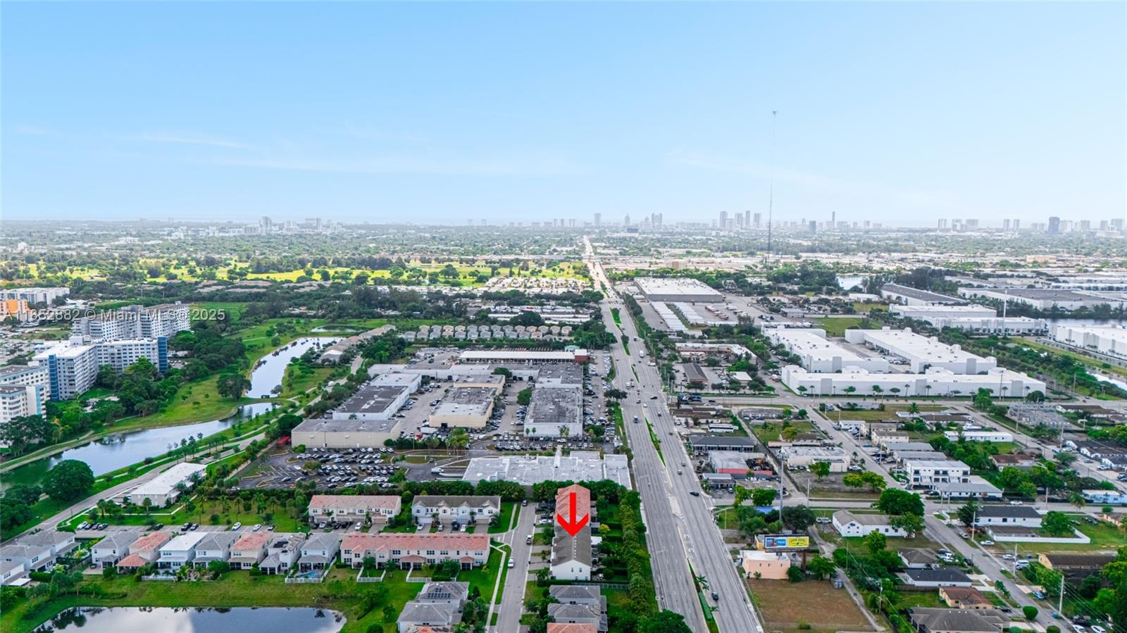 Ver detalles 4248 3 / 3 1776 sq. ft. $ 2025-08-05 0 foto