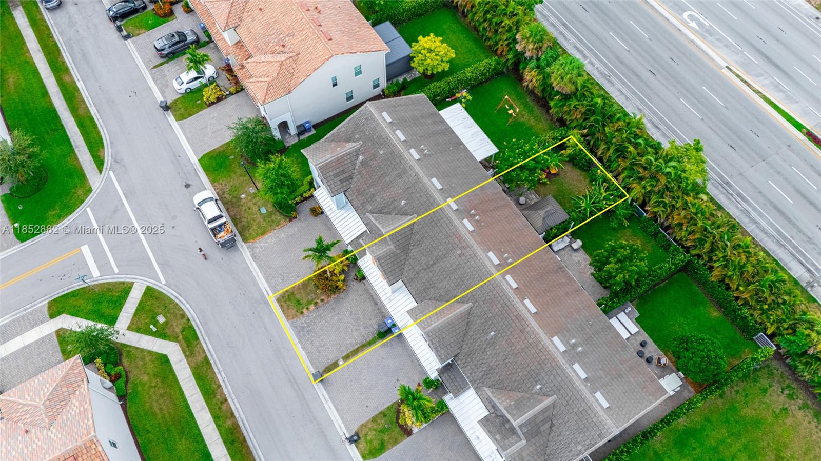 Ver detalles 4248 3 / 3 1776 sq. ft. $ 2025-08-05 0 foto