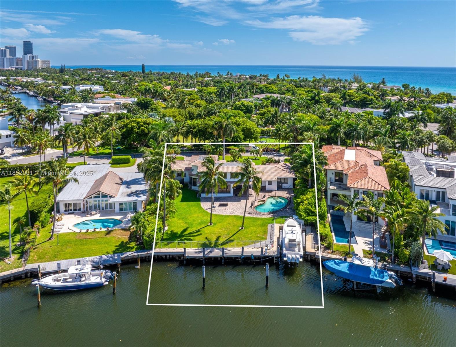Photo of 268 Parkway (268), Golden Beach, Florida, 33160 -