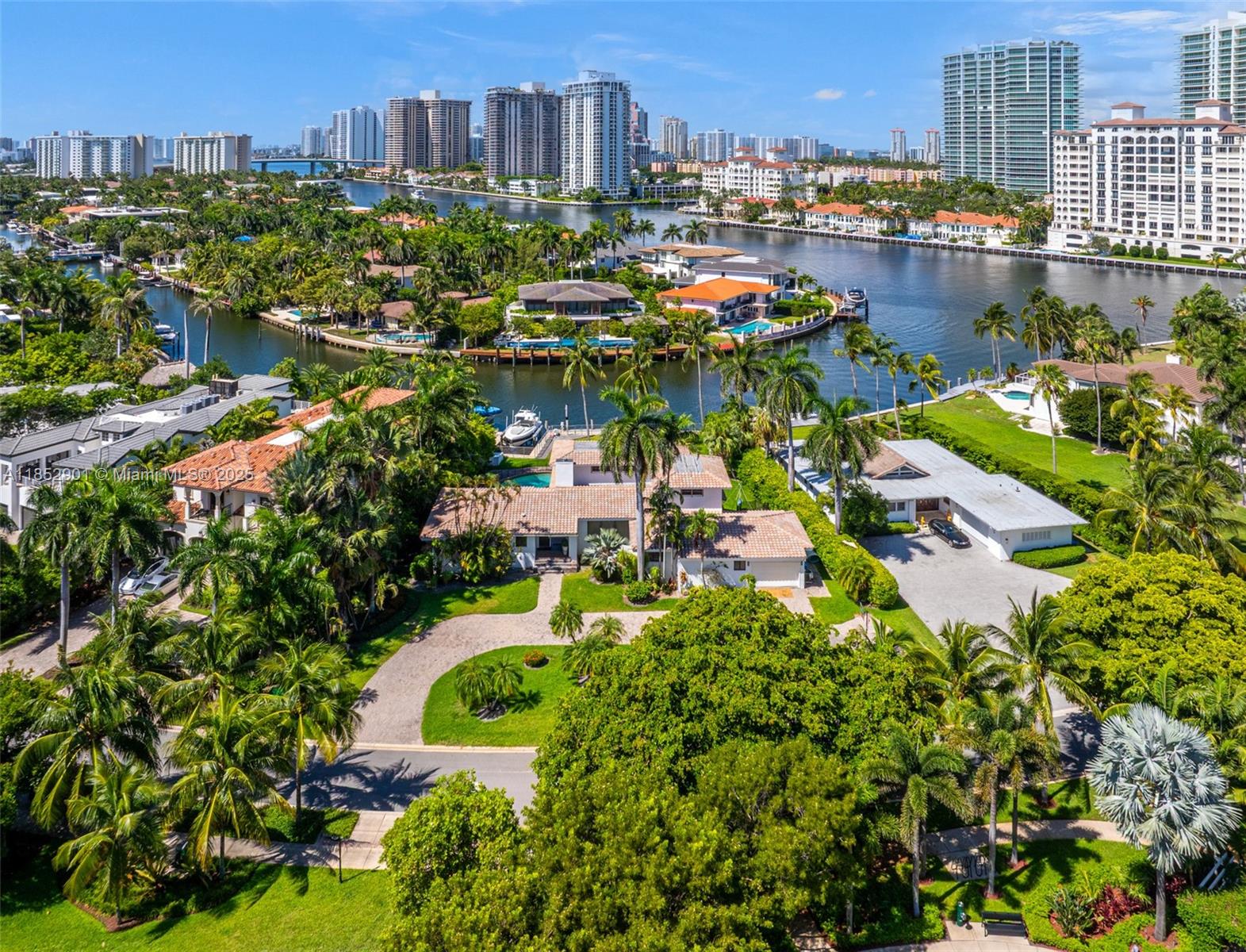 Photo of 268 Parkway  (268), Golden Beach, Florida, 33160 - 