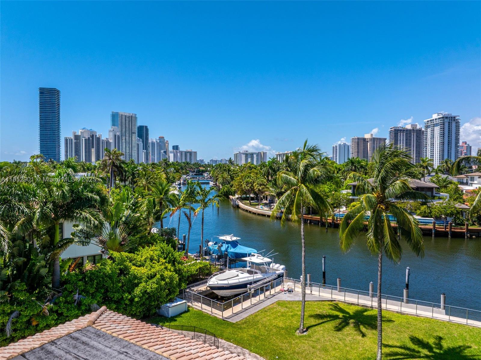 Photo of 268 Parkway  (268), Golden Beach, Florida, 33160 - 