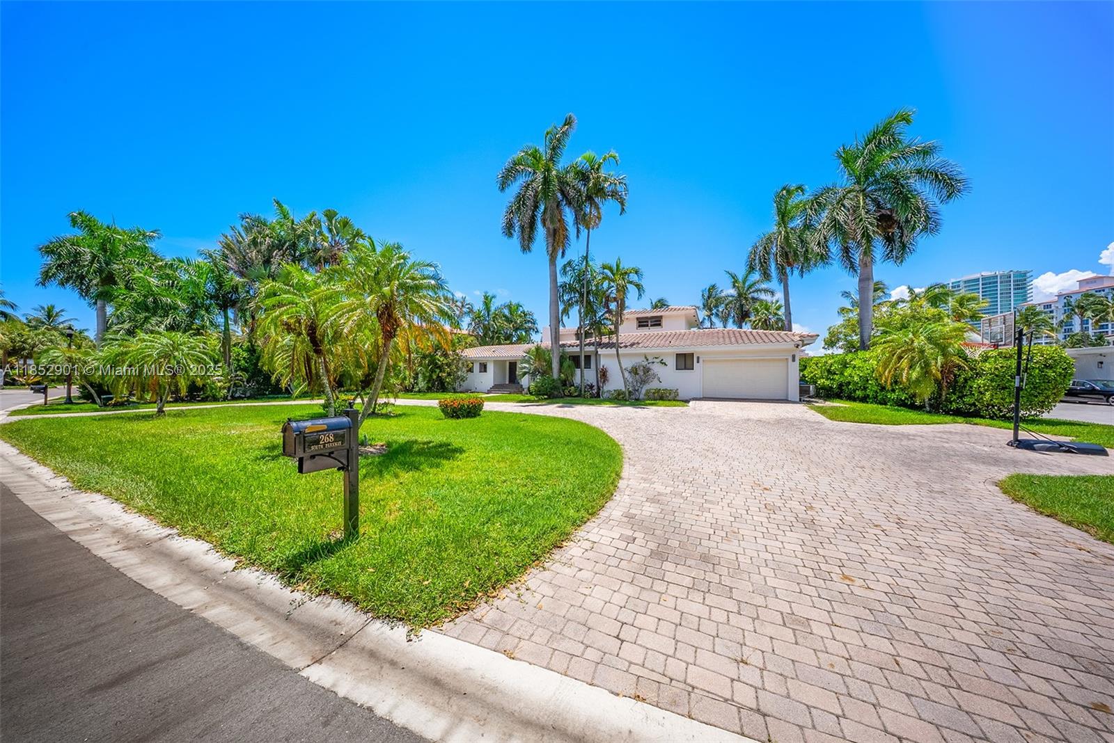 Photo of 268 Parkway  (268), Golden Beach, Florida, 33160 - 