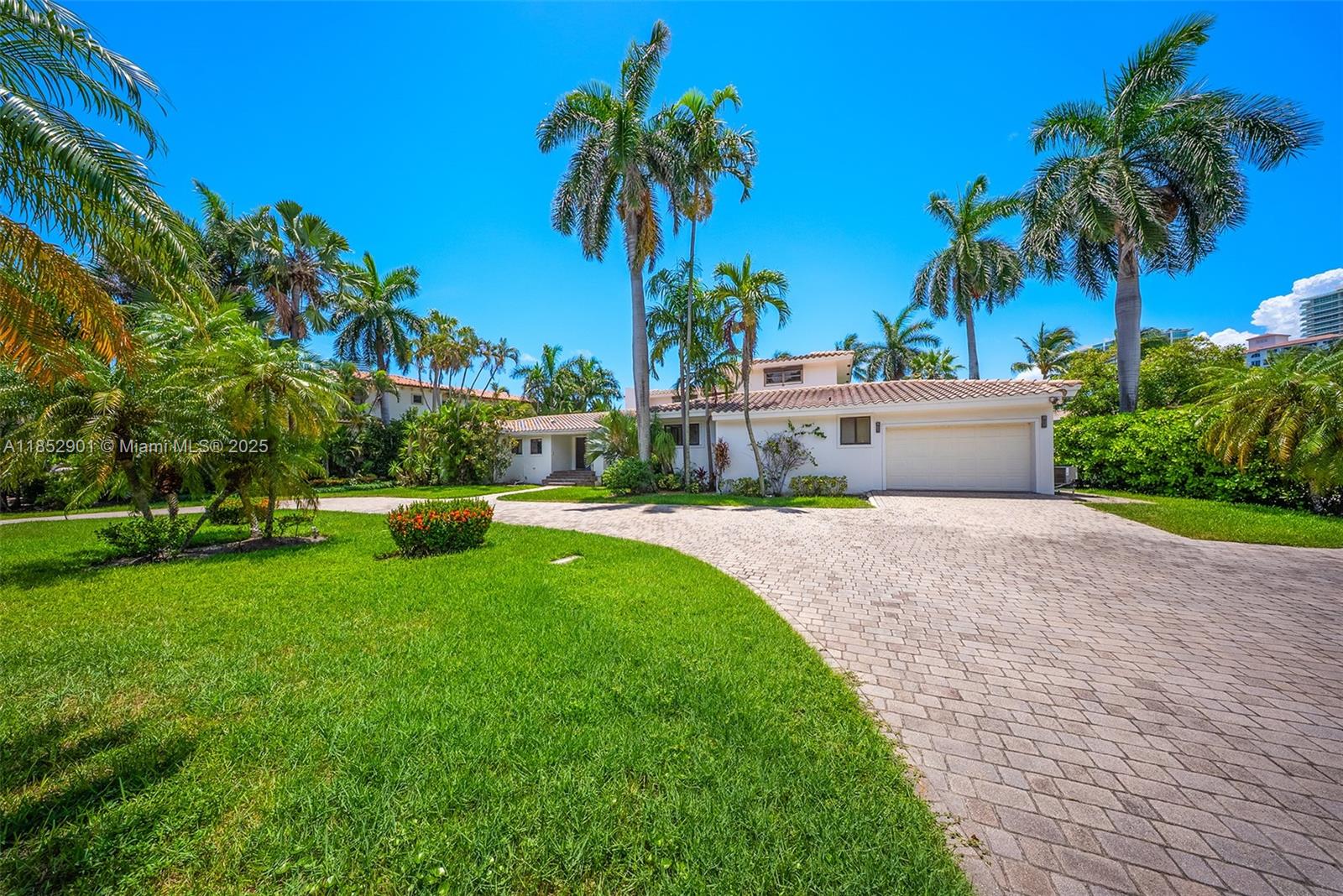 Photo of 268 Parkway  (268), Golden Beach, Florida, 33160 - 
