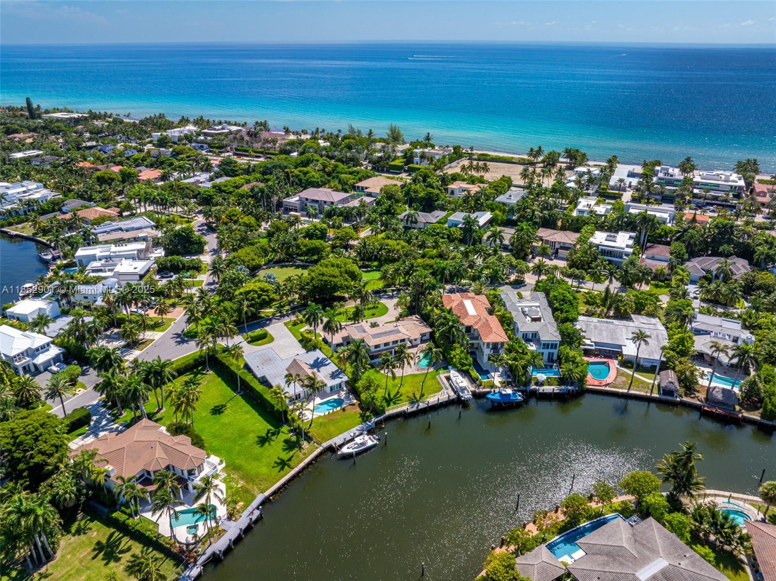 Photo of 268 Parkway (268), Golden Beach, Florida, 33160 -