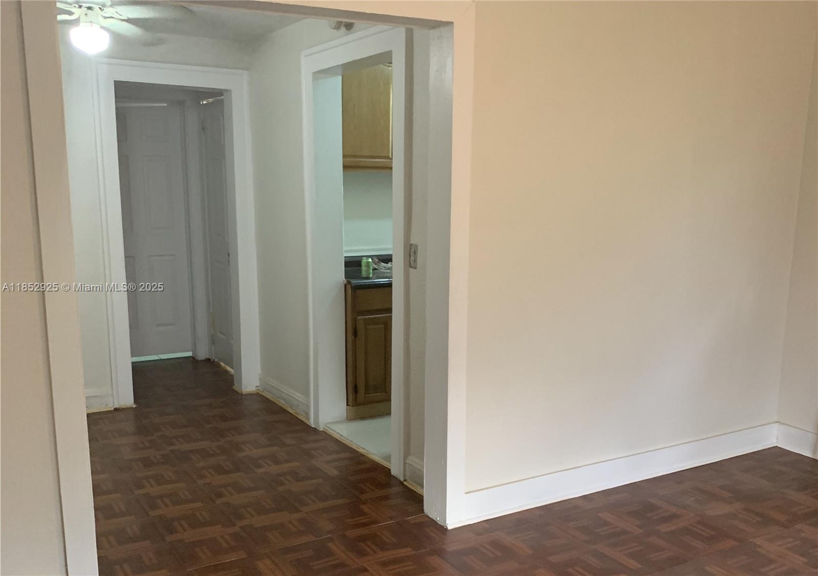 Ver detalles / 5249 sq. ft. $ 2025-08-05 0 foto