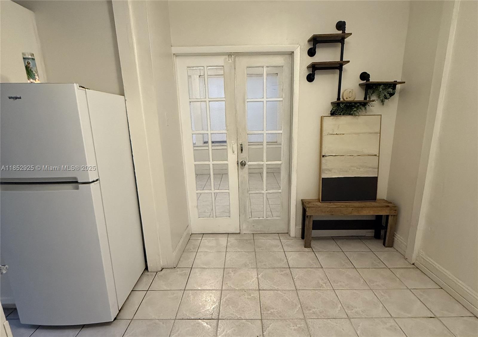 Ver detalles / 5249 sq. ft. $ 2025-08-05 0 foto