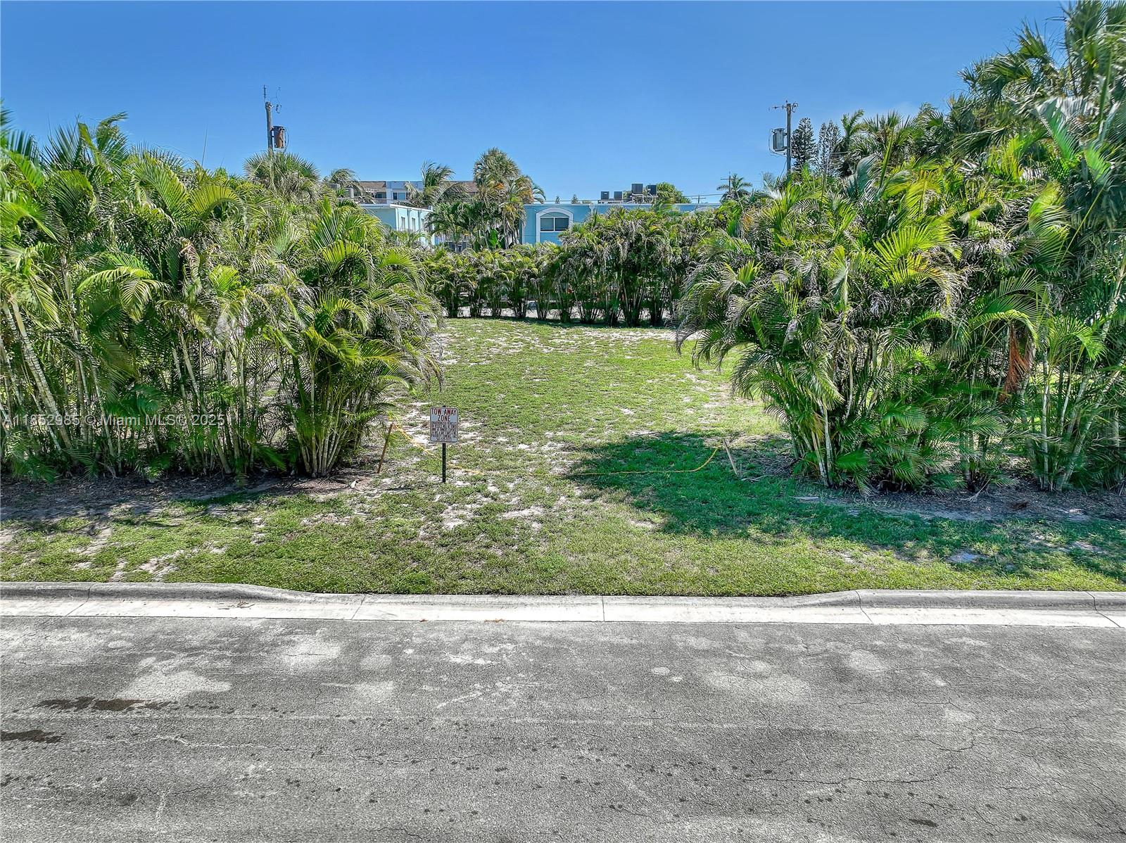 See details / sq. ft. $ 2025-08-05 0 Photo
