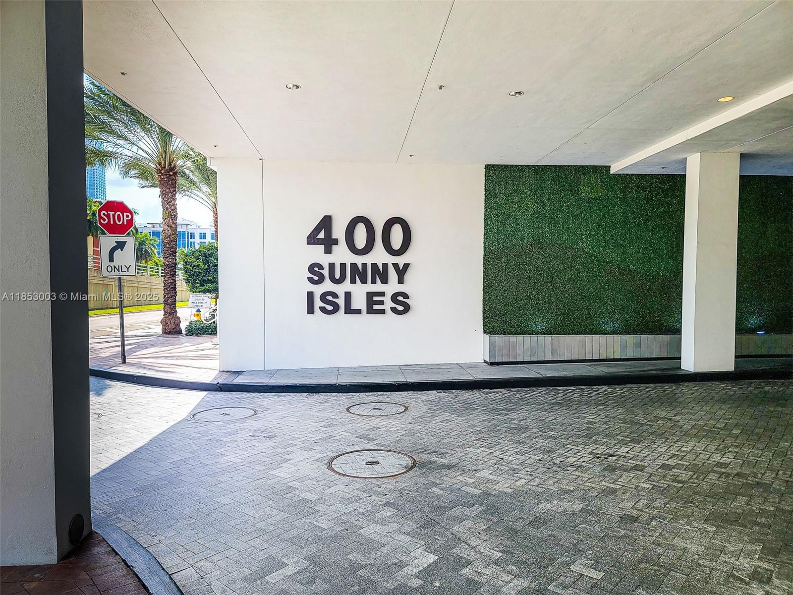 Photo of 400 Sunny Isles Blvd  #1604, Sunny Isles Beach, Florida, 33160 - Front entrance