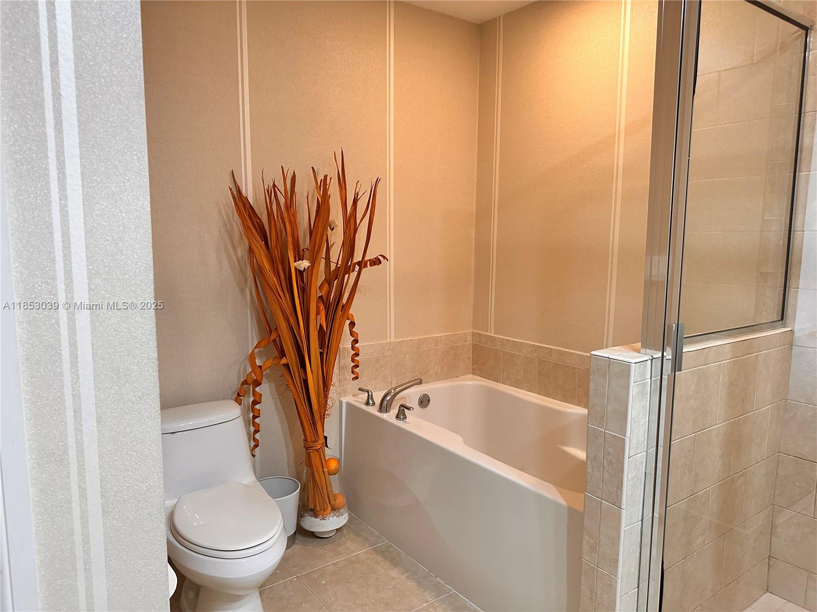 Photo of 3001 185th St  #328, Aventura, Florida, 33180 - 