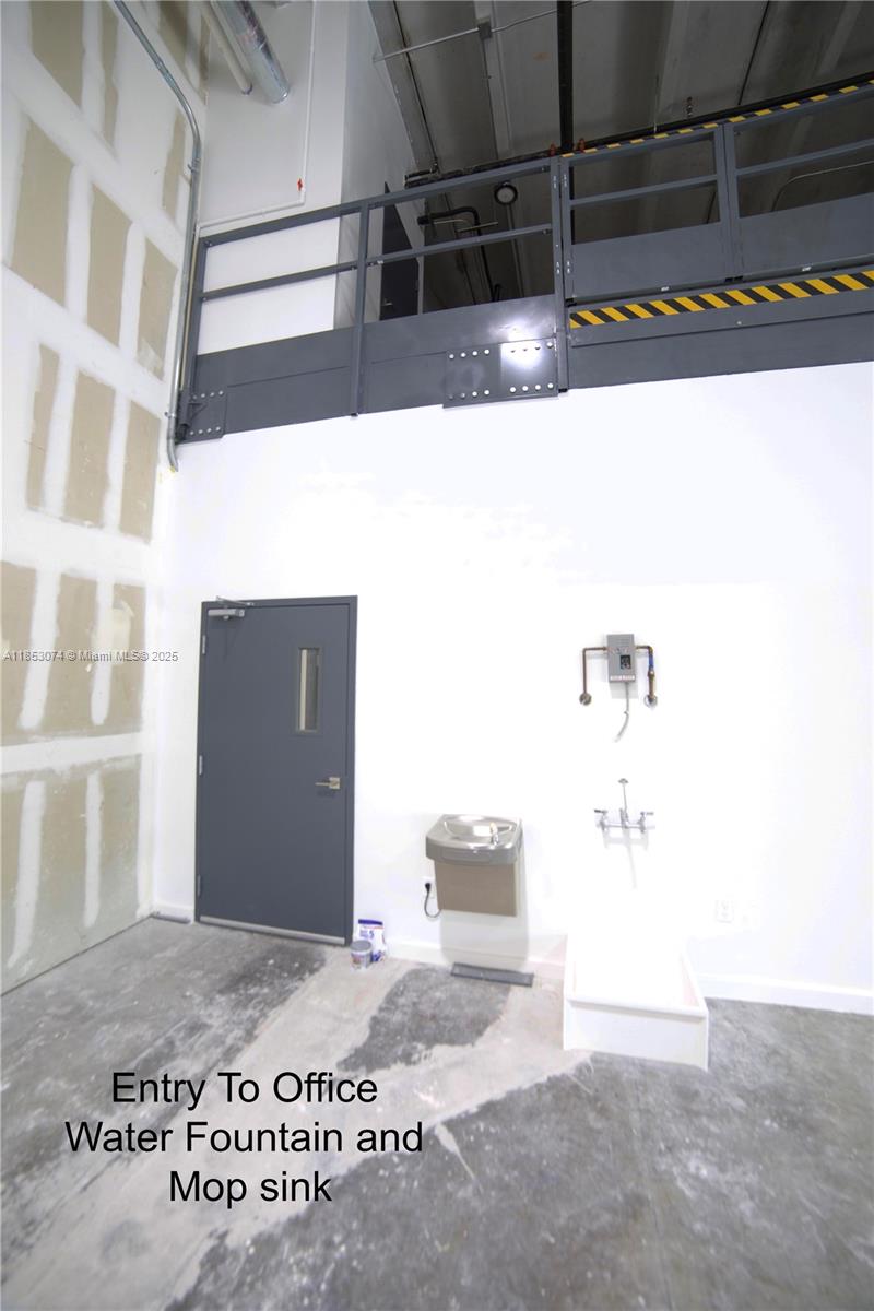 See details 101 / sq. ft. $ 2025-08-05 0 Photo