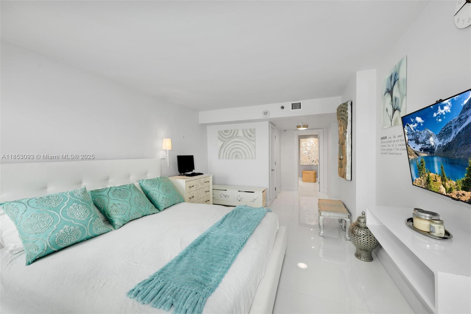 Photo of 1201 Ocean Dr  #1904S, Hollywood, Florida, 33019 - 