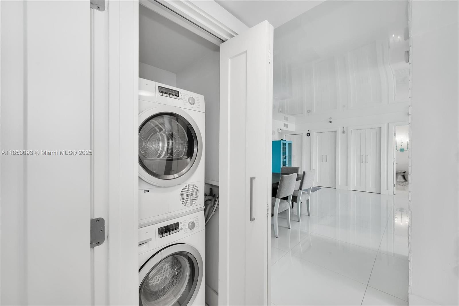 Photo of 1201 Ocean Dr  #1904S, Hollywood, Florida, 33019 - 