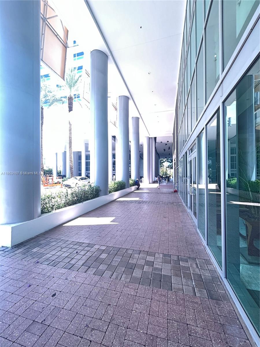 See details 1516 / sq. ft. $ 2025-08-05 0 Photo